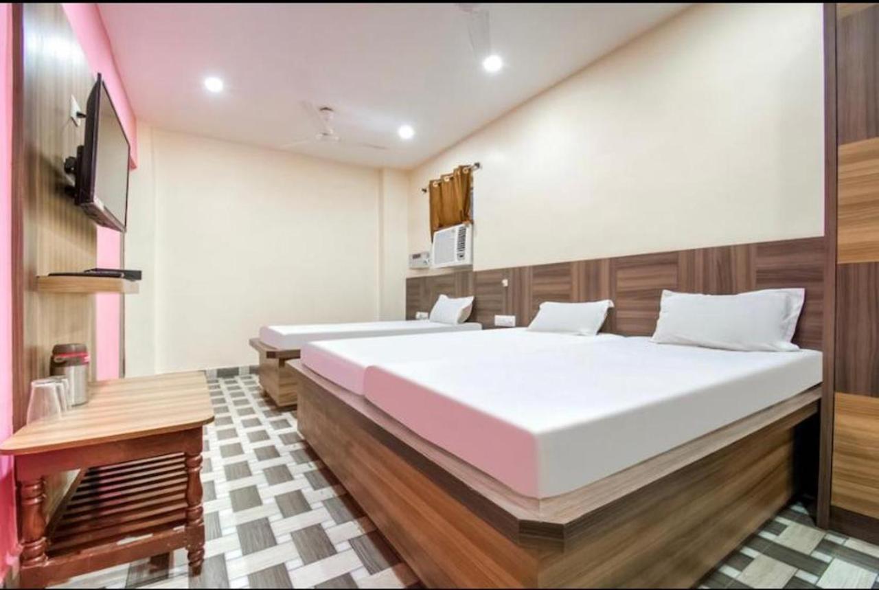 Hotel Vivek Патна Экстерьер фото