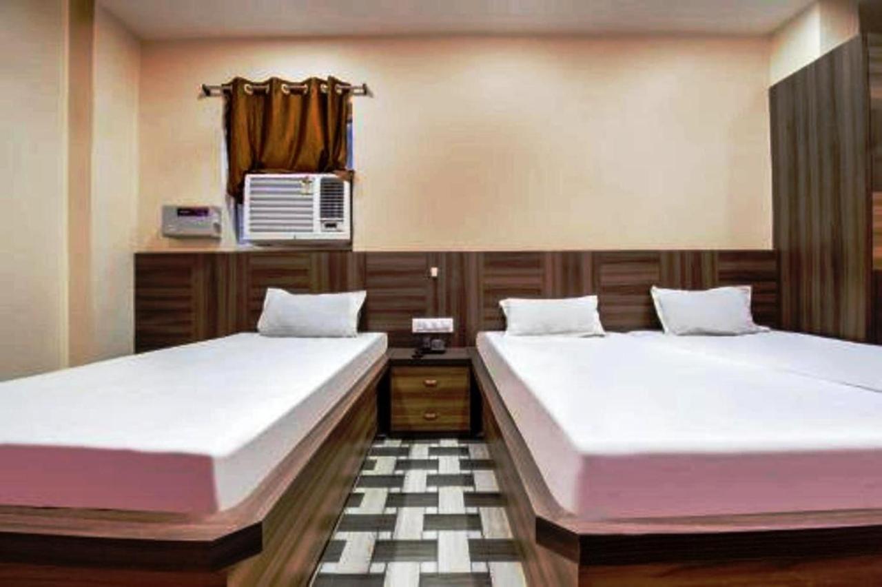 Hotel Vivek Патна Экстерьер фото